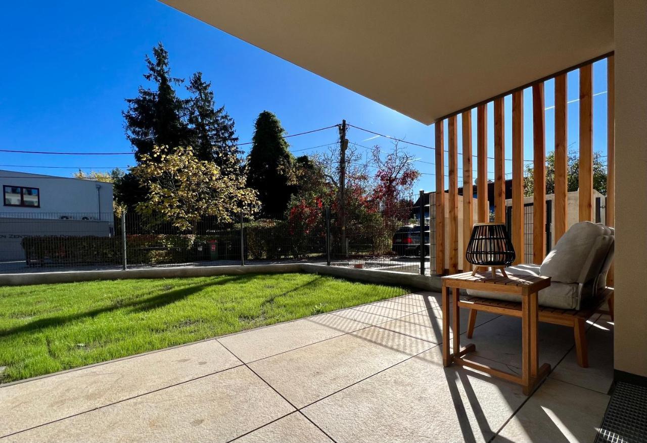 Modern Studio Gardenia_Gartenwohnung Alte Donau Вена Экстерьер фото